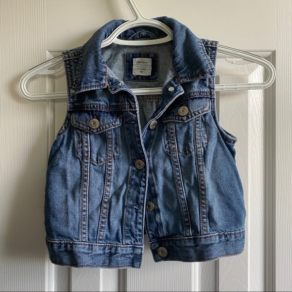 Size 5/small Jean jacket and vest bundle